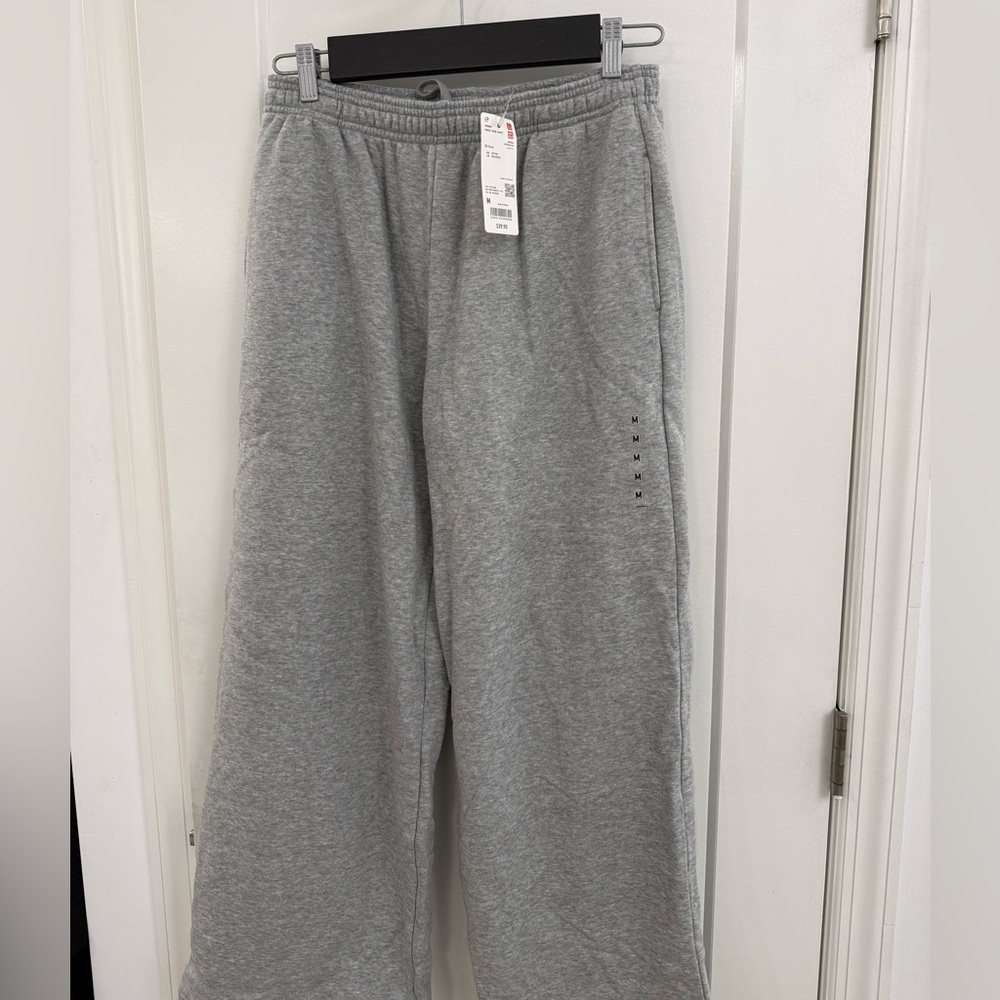 Uniqlo Gray Wide Fit Sweatpants